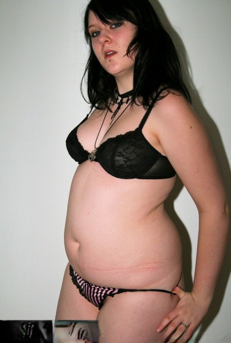 slim thick big boobs hot naked images