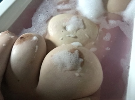 wow large bbw milf teasing giant boobs on cam free porn pic
