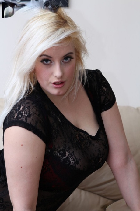feeling chubby girls hot nude photo
