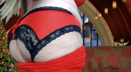 thick chubby brunette sexy photo