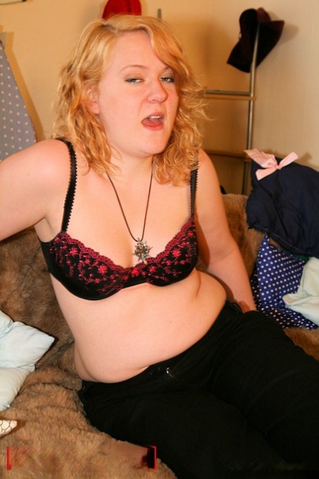 mature mom plump sex adult pic