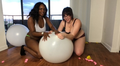 massivetit bbw sucking and spoon fucking hot porn picture