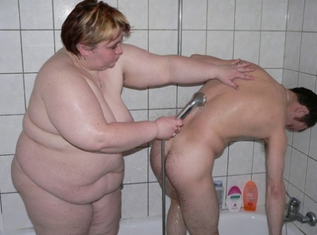 fat girl shaved pussy porno pictures