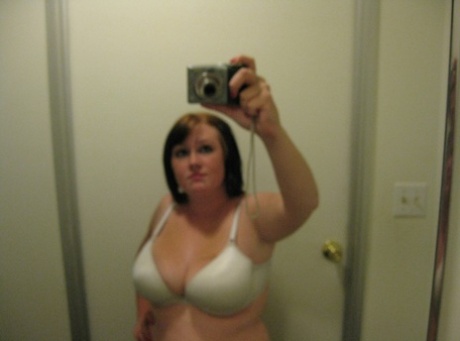 hot busty curvy mature women porno pictures