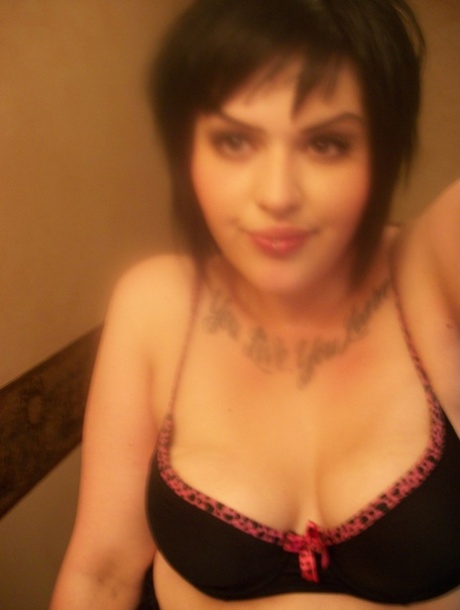 tatted bbw sucking a bbc beautiful xxx gallery