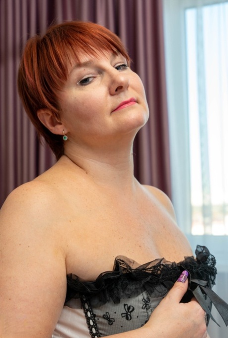 bbw e-girl hot naked photo