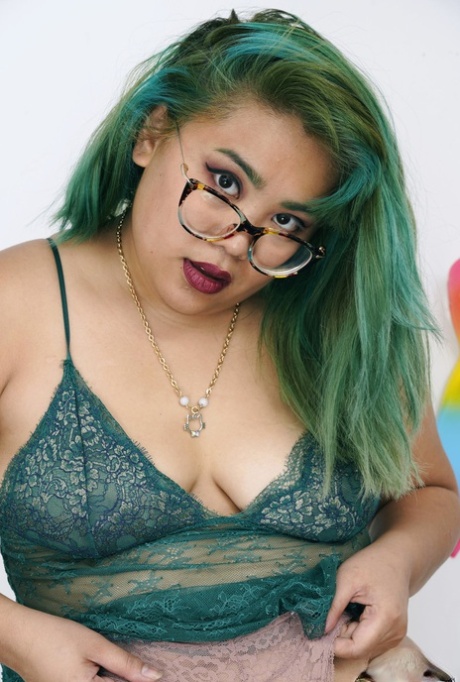 mature bbw brunette vannah sterling gets banged in her free sex galleries