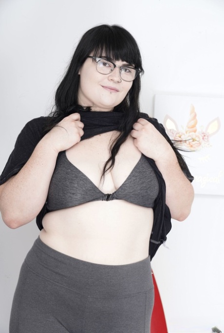 thick step aunt erotic images