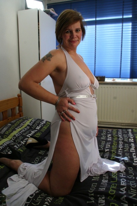 curvy catfight beautiful nude photo