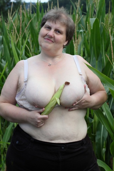 sexy fat ebony naked picture