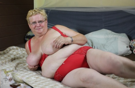 white guy fat black girl sexy naked picture