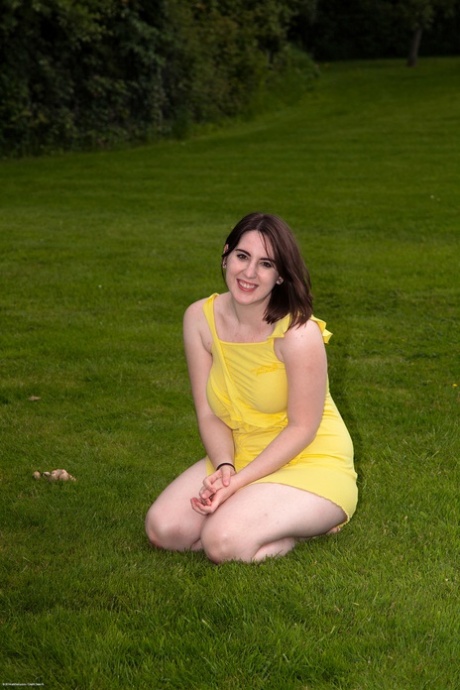 over 40 thick adult photos