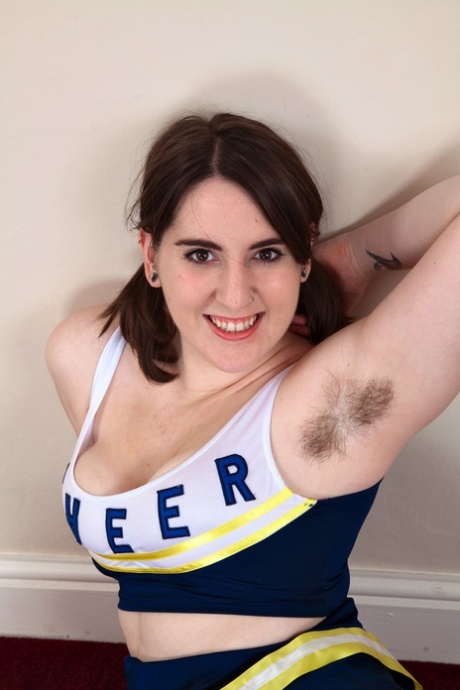 naughty curvy pretty gallery