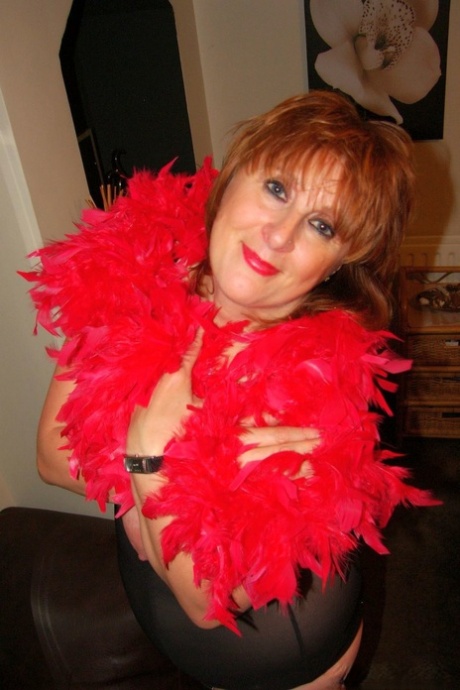 chubby girl in heels adult photos