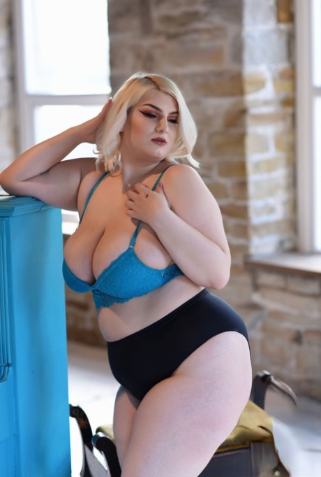 sexy busty bbw sex photos