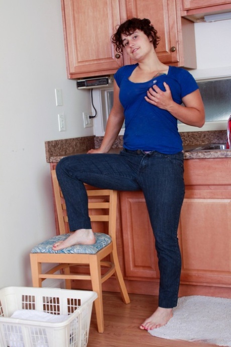 very curvy teen pretty galleries