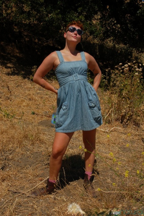 thick ebony lady facesits an older man beautiful xxx photo