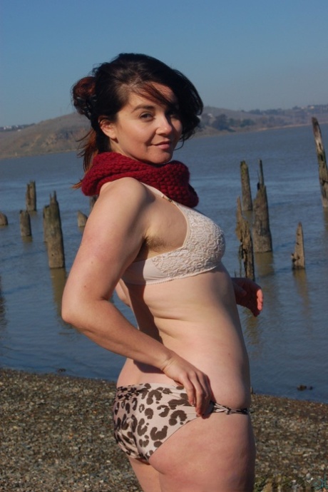 big ass latina milf fucked outdoors exclusive pic