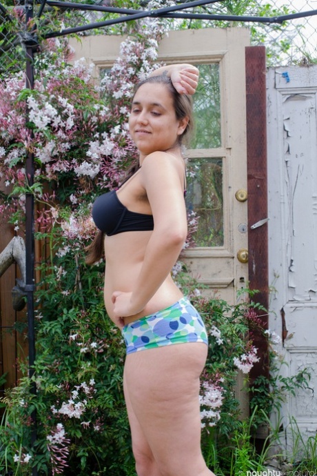 bald big booty granny erotic img