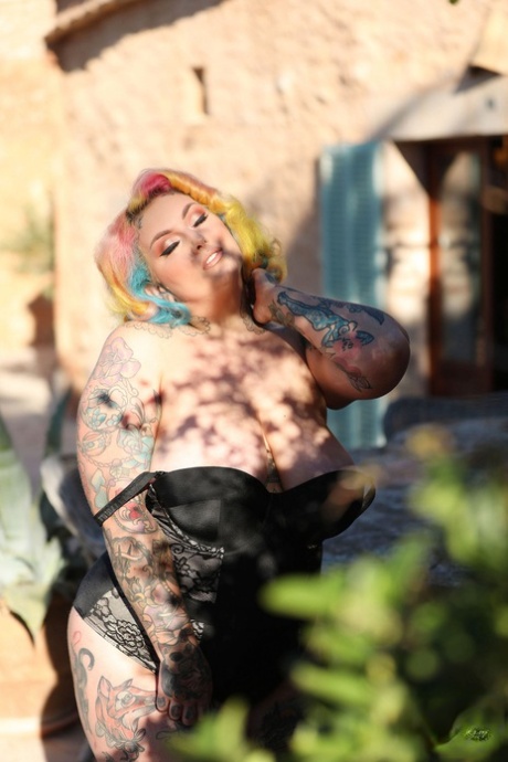 slave driving curvy mistress to big orgasm pornos photos