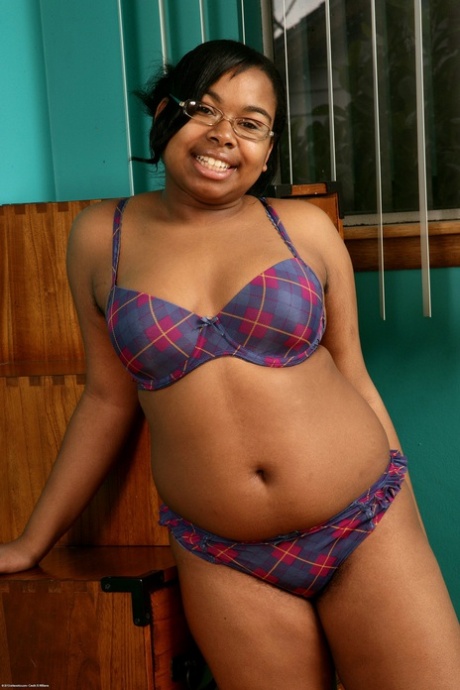 big ass chubby bending sexy images