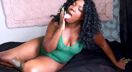 curvy girl casting hot porn photos
