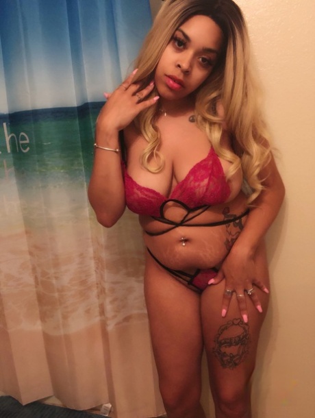 ultra thick sexy photo