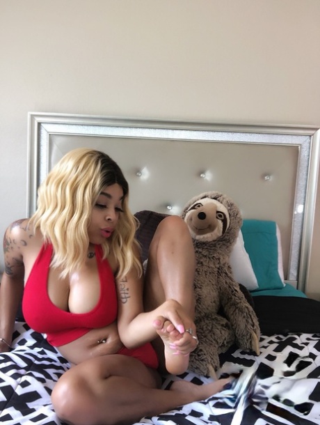 father getting sex massage from his chubby daughter sexy xxx photo