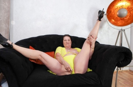 alicia bbw naked gallery