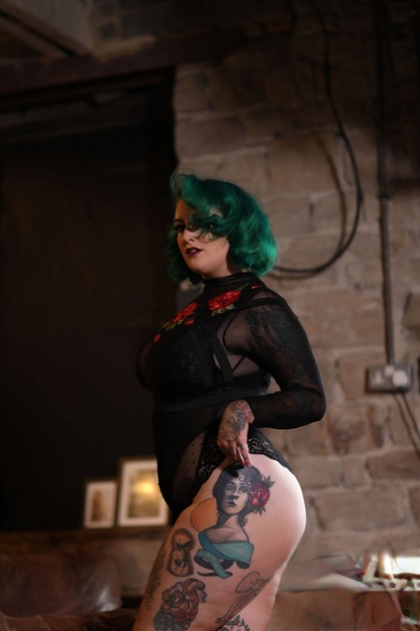 bbw and first stranger nude photos