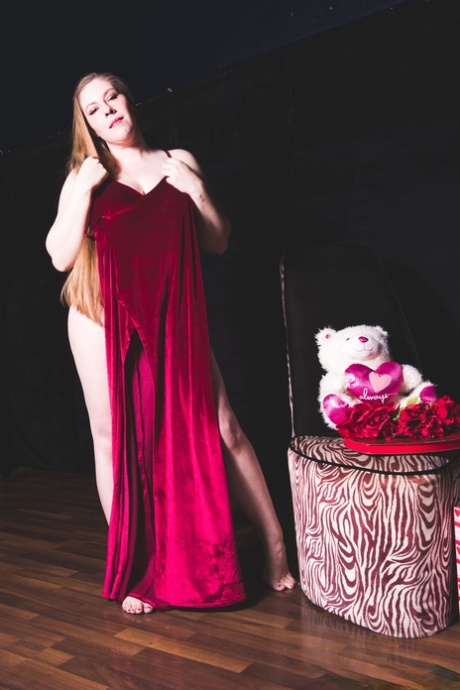 curvy neglected stepmom erotic img