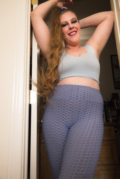 big ass lesbian fucks hot nude photos