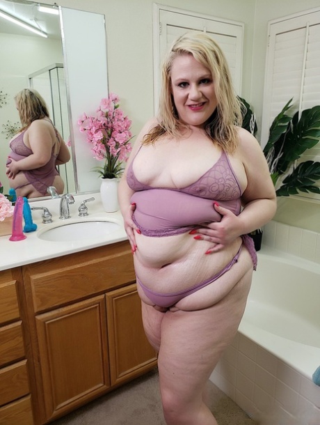 voluptuous sheena rose fucked deep hot sex gallery
