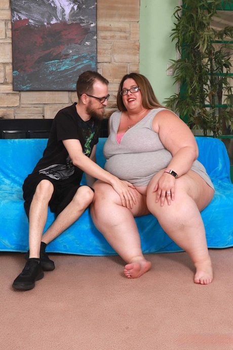 thick latina wife hot sexy pics