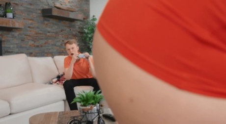 big booty milf love to fuck hard while her husband is not at home pornographic pictures