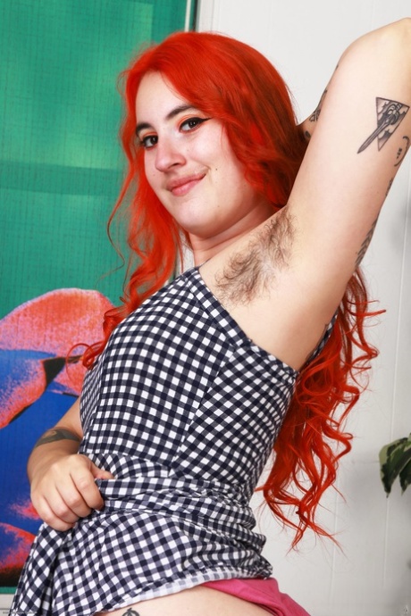curvy jamaican erotic photo