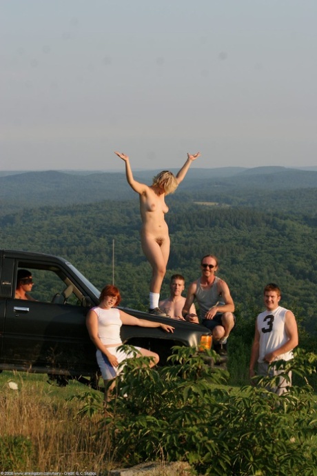 big dicked offender drills big booty cops to escape jailtime free nude pic
