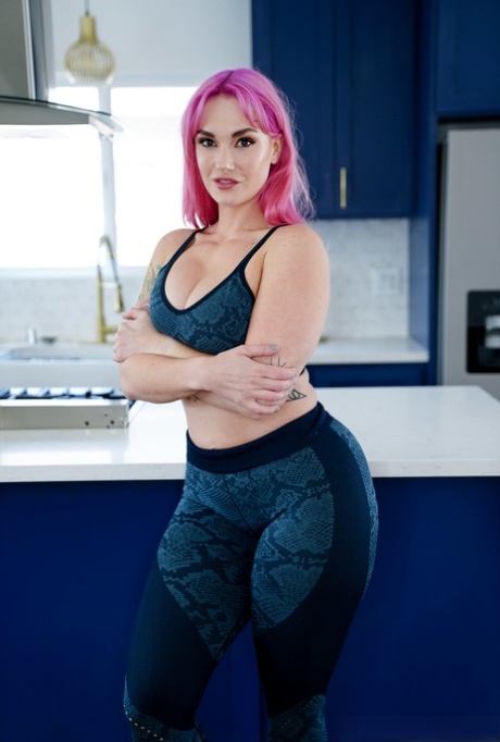 cuckholded by curvy bbw art nude gallery