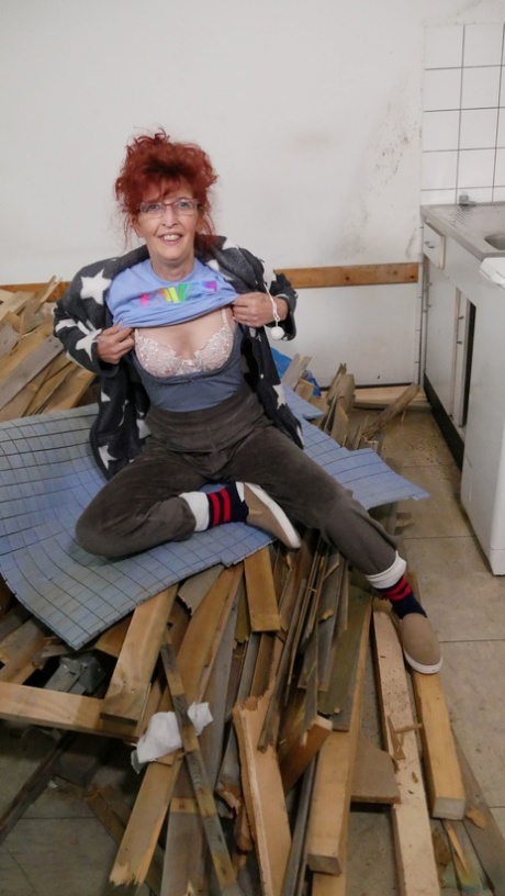 thick milf lingerie sexy naked img
