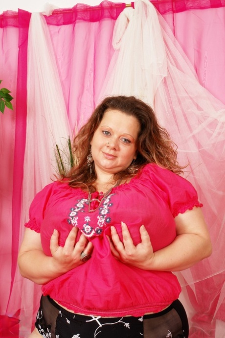 fat mistress fucks slave erotic photo