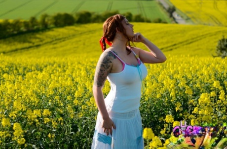 bbw undressing free naked archive