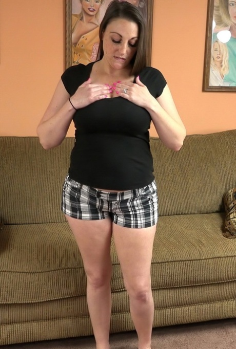 bbw mandy blake and cameraman hot sexy pictures