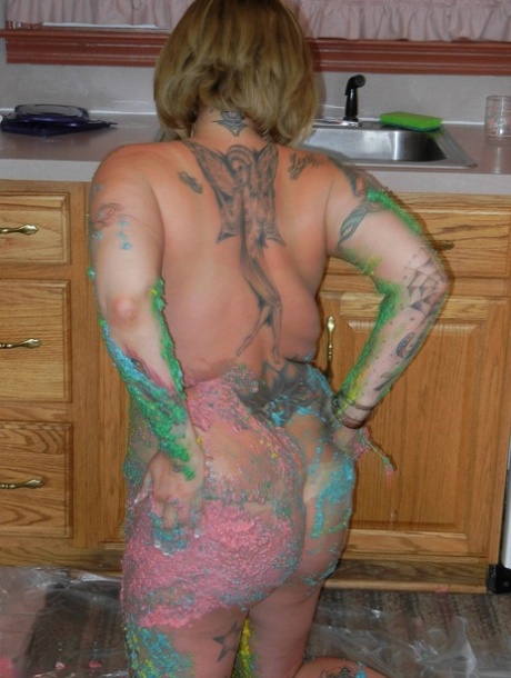 trinety guess bbw art nude gallery