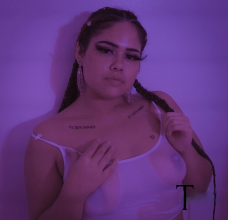 bbw leg spread art nude gallery