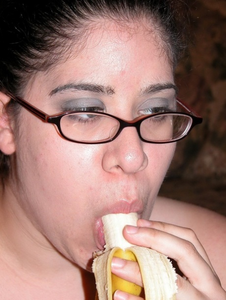 skinny but fat ass free nude pic