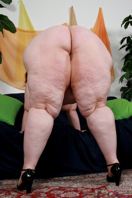 hot girl big ass solo free sex picture