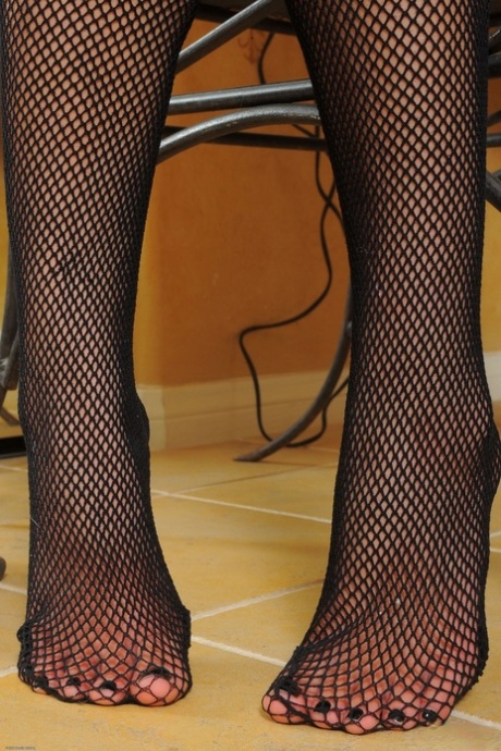 porn curvy feet hot sex photo