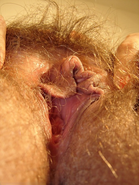 thick sluts hot naked image