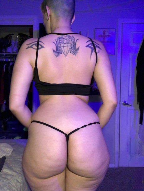 fat gey hot naked gallery