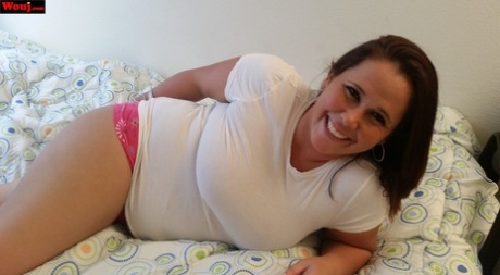 fat women masturbating and squirting hot naked archive